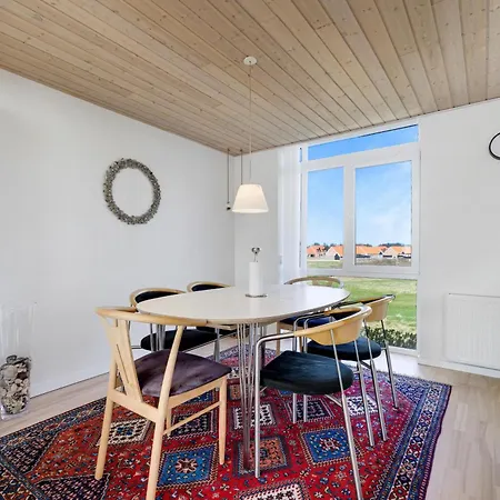 Laksen 64 - By The Town, Beach, And Golf Course