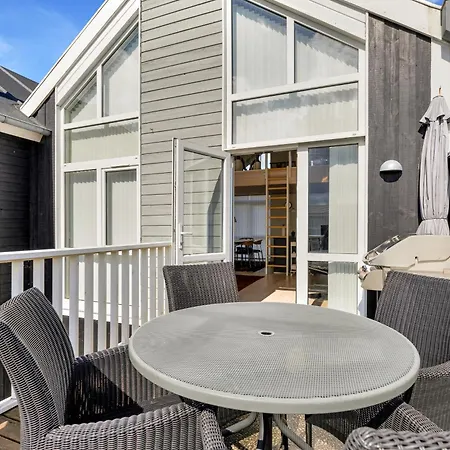 Dom wakacyjny Laksen 64 - By The Town, Beach, And Golf Course Løkken