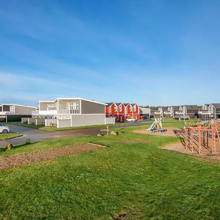 Dom wakacyjny Laksen 64 - By The Town, Beach, And Golf Course *