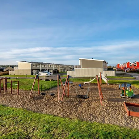 Laksen 64 - By The Town, Beach, And Golf Course